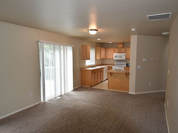 5th image of 1416 114th Ave SE