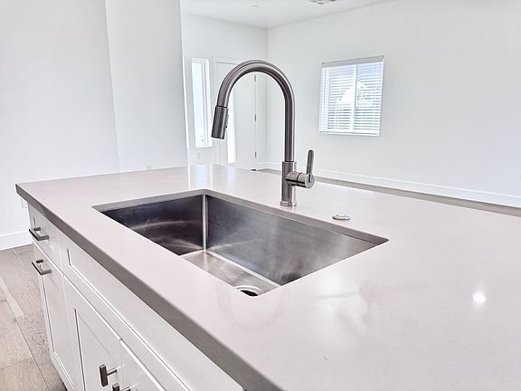 2nd image of 1025 E Medlock Dr #2-A