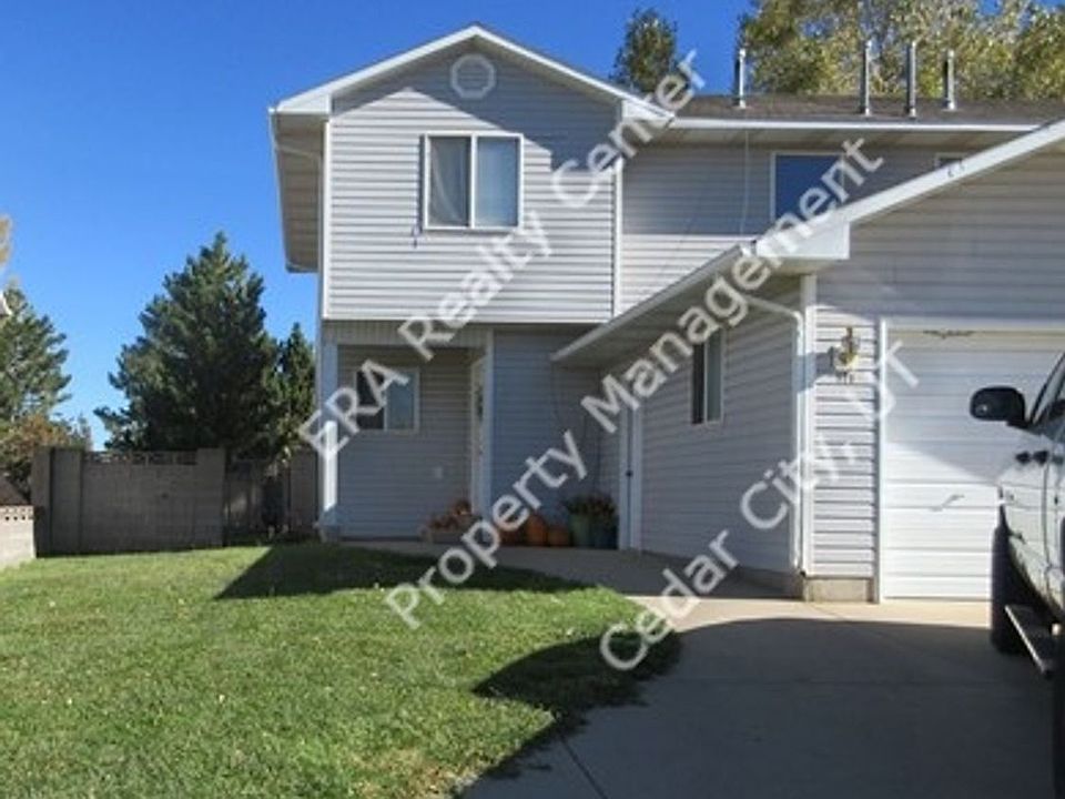1st image of 928 W Greens Lake Dr