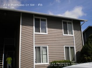 212 Portland Ct SW APT B, Pacific, WA 98047