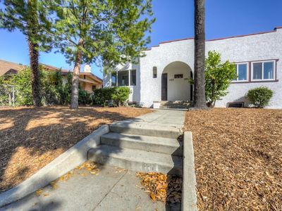 1101 W 51st St, Los Angeles, CA, 90037