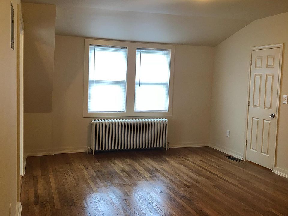 2nd image of 3412 Newton St APT 6