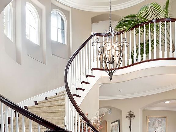Rotund staircase with windows