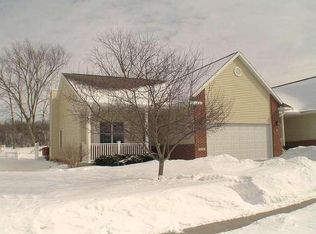 1636 Pine Ridge Dr, Onalaska, WI 54650