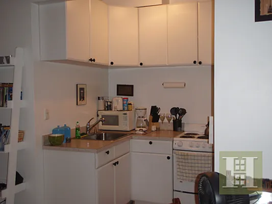 Rented by Halstead Real Estate | media 8