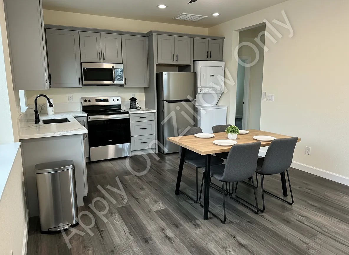 2 bed, 650 sqft, $2,400 — Photo 2