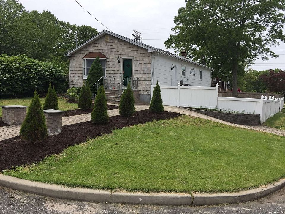 1st image of 14 Balin Ave S