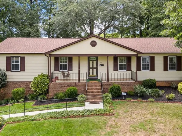 2300 Denise Ln, Winston Salem, NC 27127