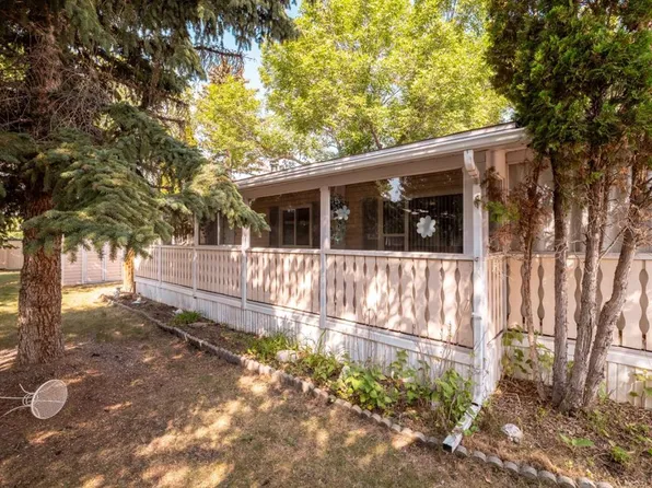 2906 29th St S, Lethbridge, AB T1K 6S8