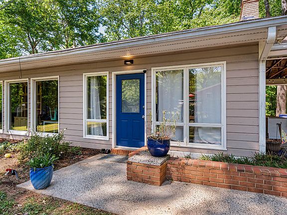 2nd image of 606 Greentree Dr
