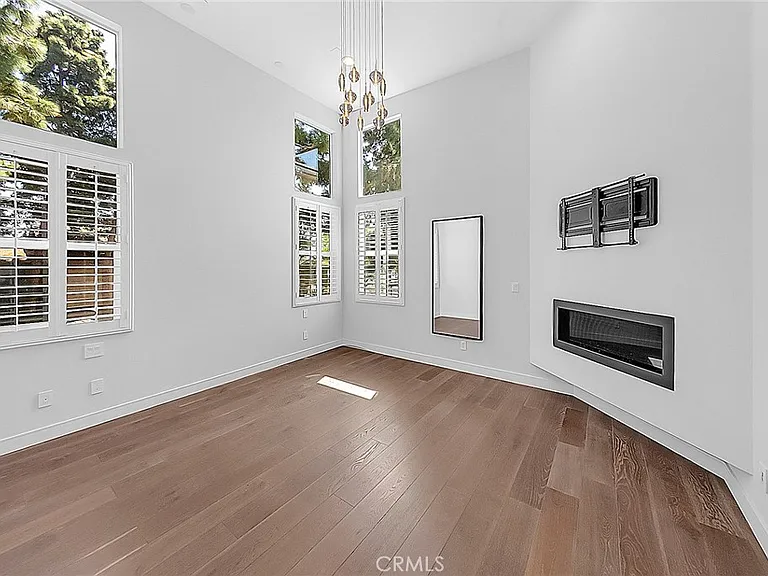 2119 Grant Ave #B — Photo 27