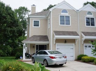 109 Garden Ct, Linwood, NJ 08221