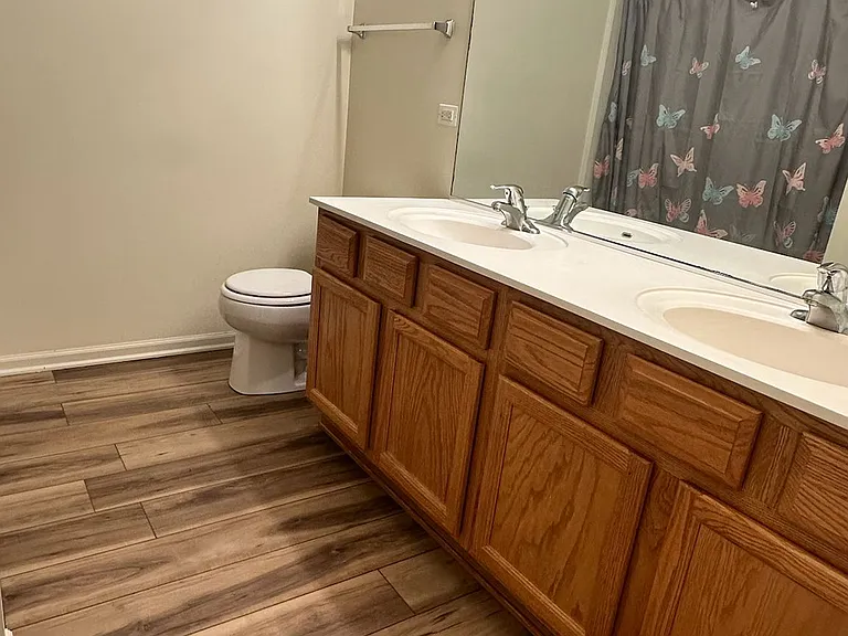 484 Belvedere Ln — Photo 16