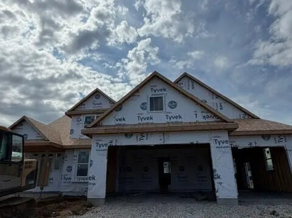 W220 N4600 Timber LOOP, Pewaukee, WI 53072