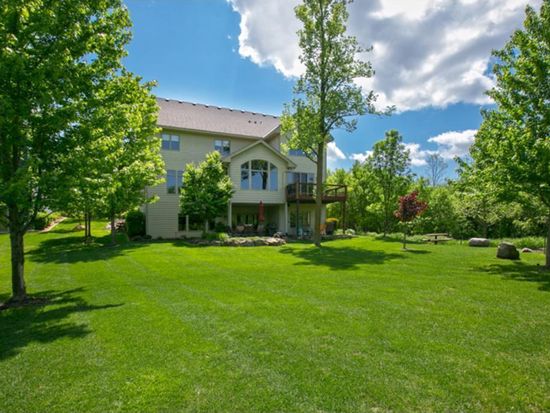 6984 Center Dr, Eden Prairie, MN 55346