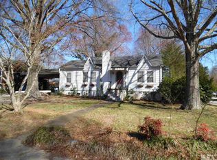 207 S 2nd Ave, Maiden, NC 28650
