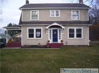 1810 Darlington Rd, Beaver Falls, PA 15010