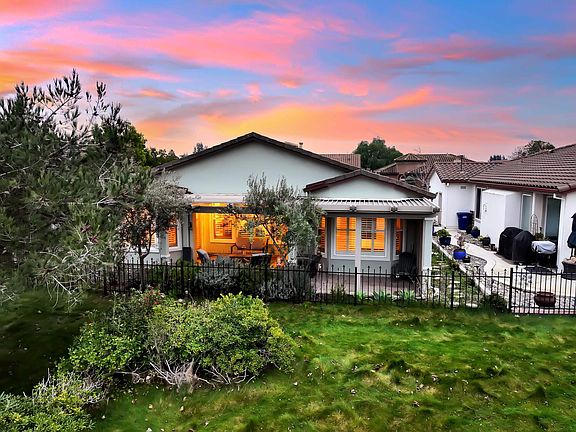 5th image of 342 Desert Forest Ct