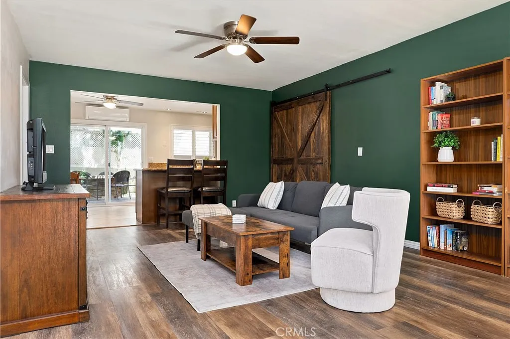 2 bed, 823 sqft, $3,450 — Photo 4