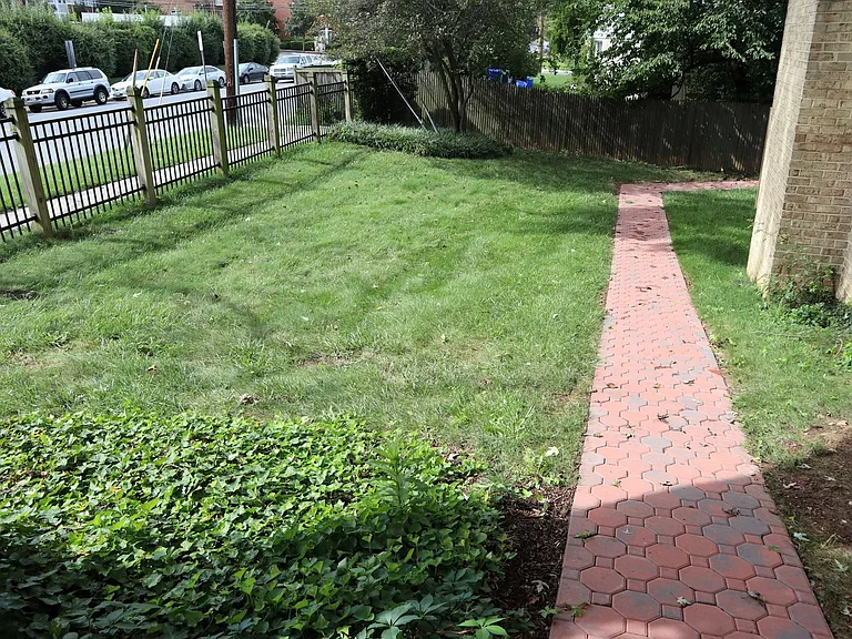 10951 Amherst Ave — Photo 30