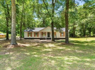 40 Sterling Dr, Hawkinsville, GA 31036
