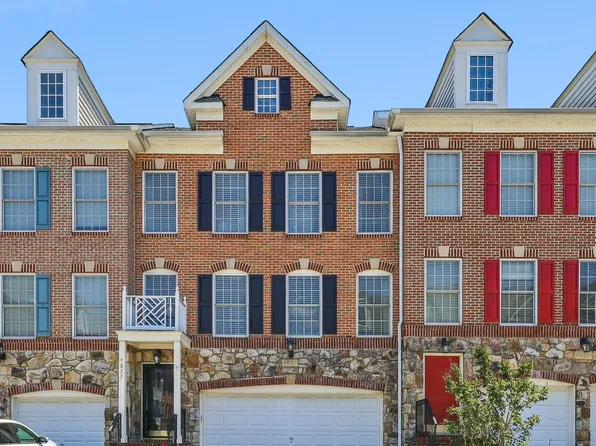 4637 Hummingbird Ln, Fairfax, VA 22033
