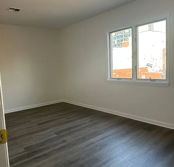 46 Ferry St #3F — Photo 9