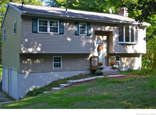 495 Chapel Hill Rd, Oakdale, CT 06370