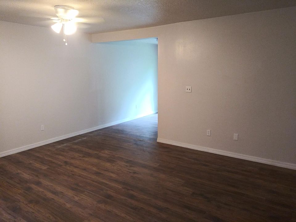 2nd image of 680 11th St