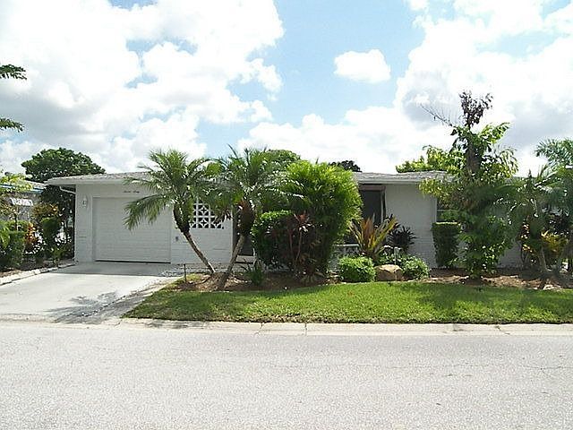 1st image of 760 NW 73rd Ave