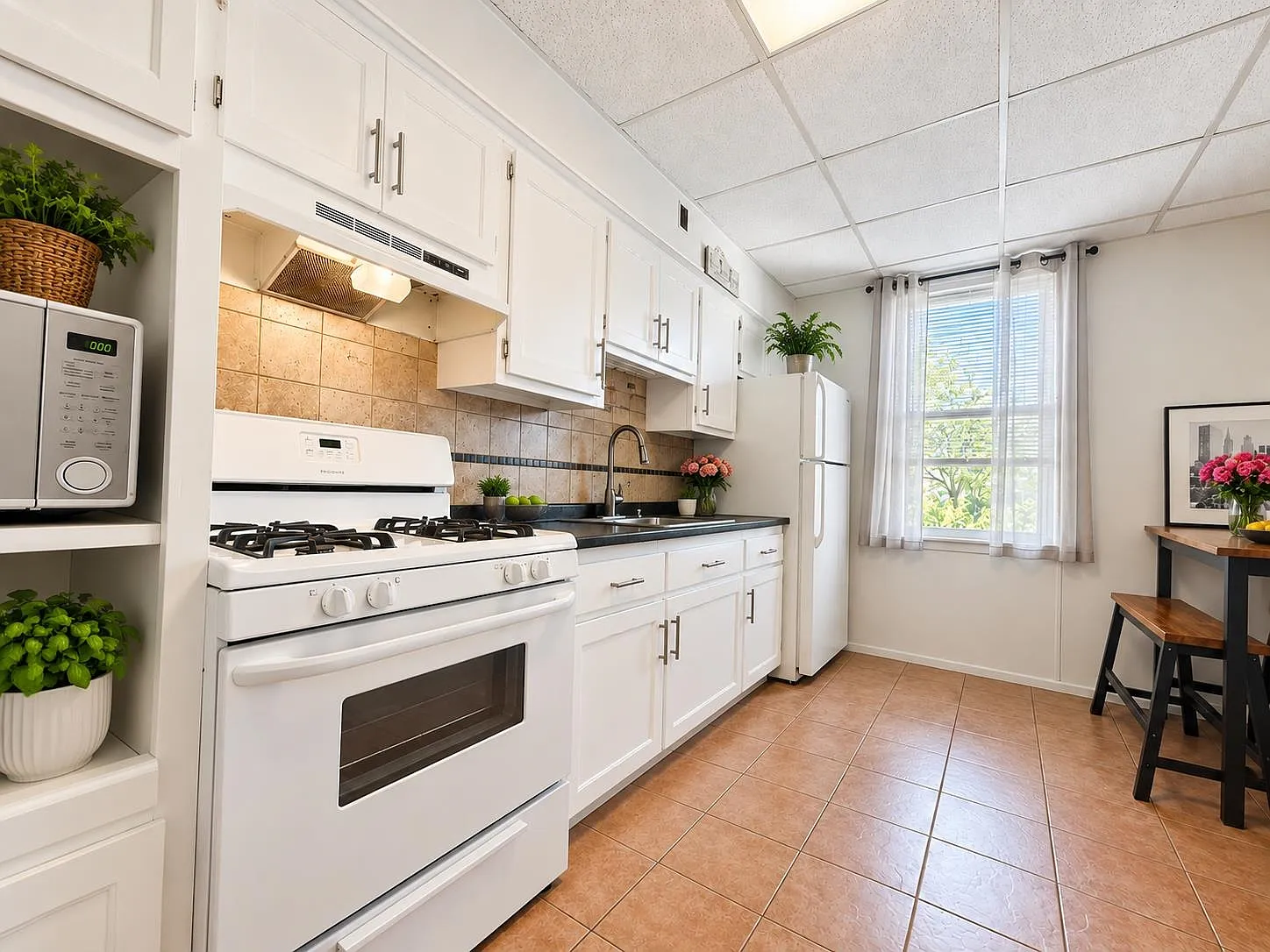 1 bed, 1.0 bath, 750 sqft, $2,700 — Photo 4