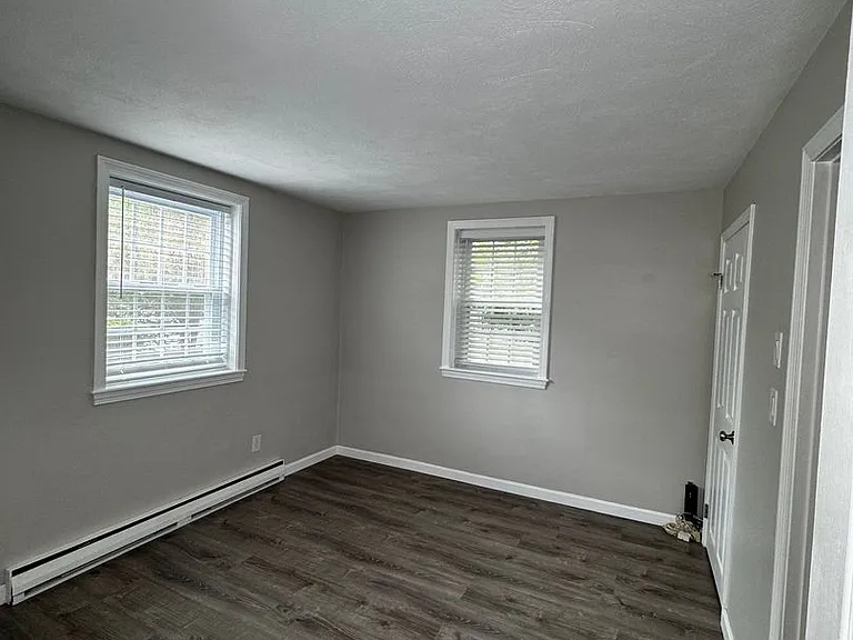 17 Sinai Cir #D7 — Photo 4