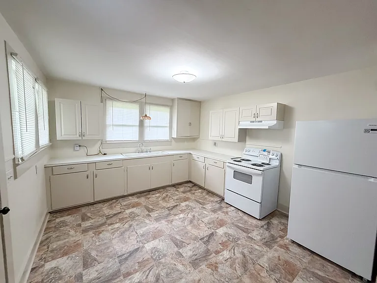 1118 Mobley St — Photo 7