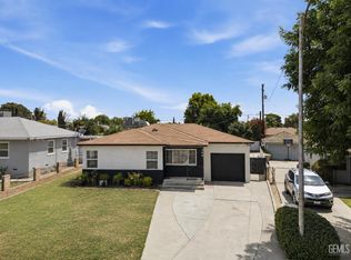 109 La Mesa Dr, Bakersfield, CA 93305