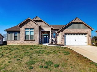 2320 Morrow Trl, Hamilton, OH 45013