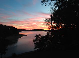 605 N Spoon Ln, Bean Station, TN 37708