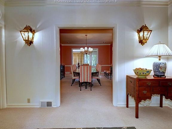 4th image of 1515 Barberry Ln