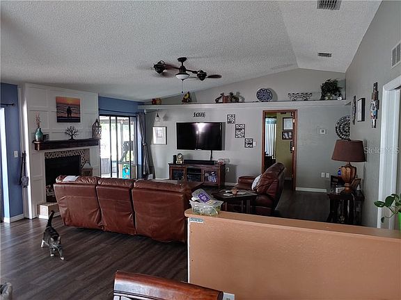 2nd image of 5818 98th Ave