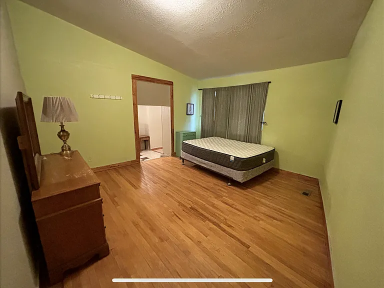 461 Desiree Ln #MIDDLE — Photo 6