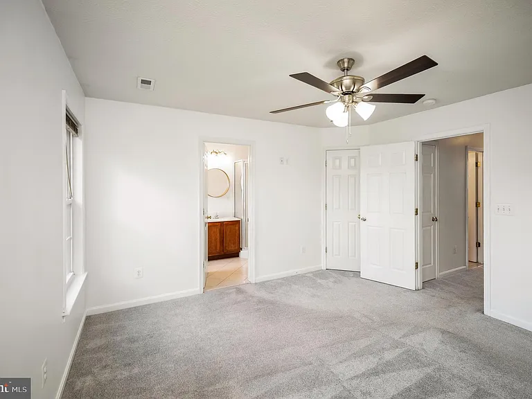 104 Stingray Ct — Photo 17