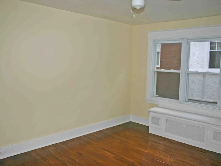 1519 S Negley Ave — Photo 4