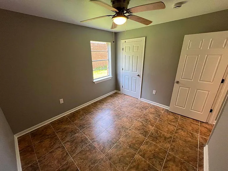5057 Baker Blvd — Photo 32