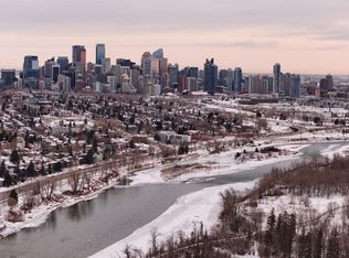 518 W 33rd St NW #304, Calgary, AB T2N2W4