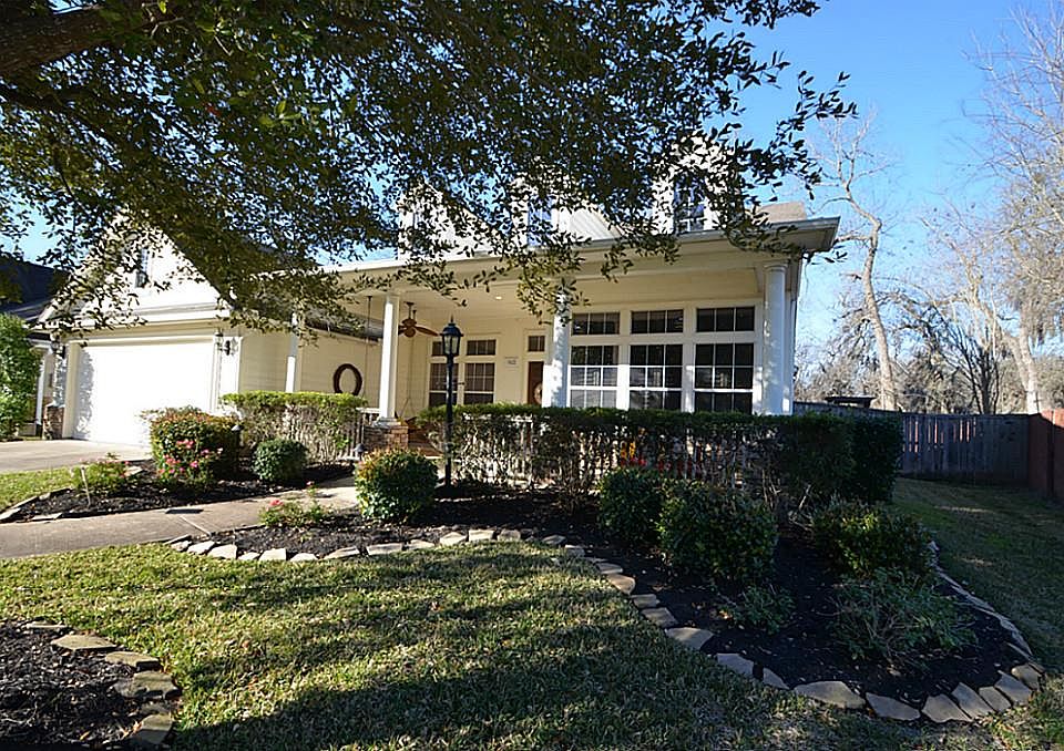 1st image of 1623 Fairview Dr