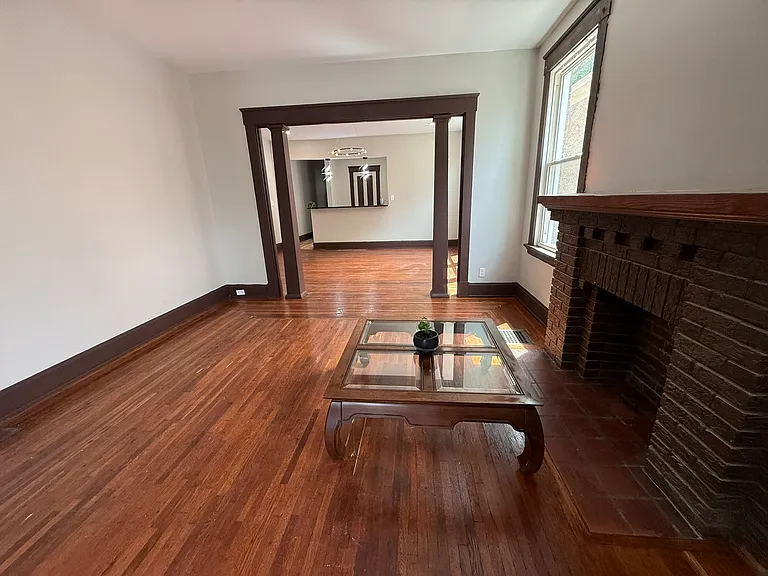 2035 Weyer Ave #5 — Photo 18