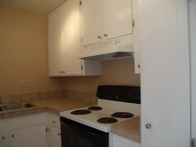 4554 Campus Ave #6 — Photo 6