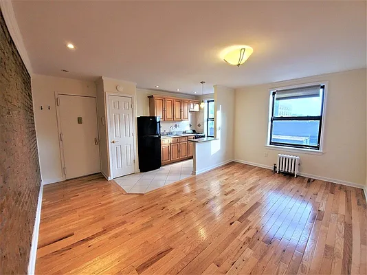 Rented by Ideal Properties Group | media 9