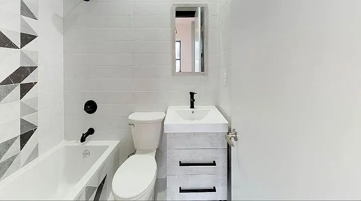 Rented by Skyhigh Realty NYC LLC | media 8