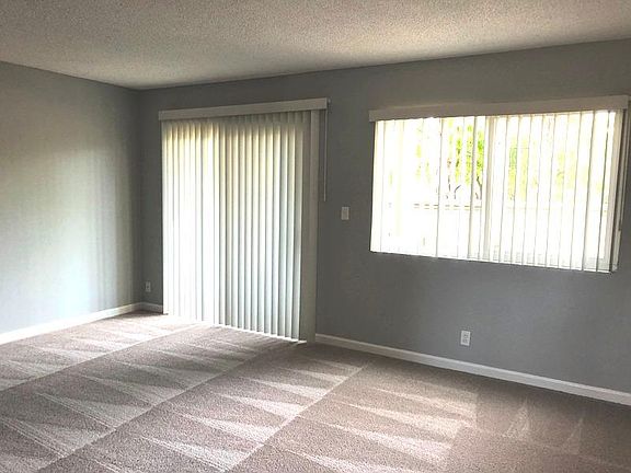 5th image of 3833 Park Blvd