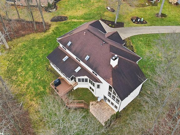 4th image of 3632 Woodstone Dr